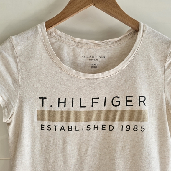 Tommy Hilfiger womens Performance Soft Crew- Neck Basic Summer Tee - Picture 3 of 6